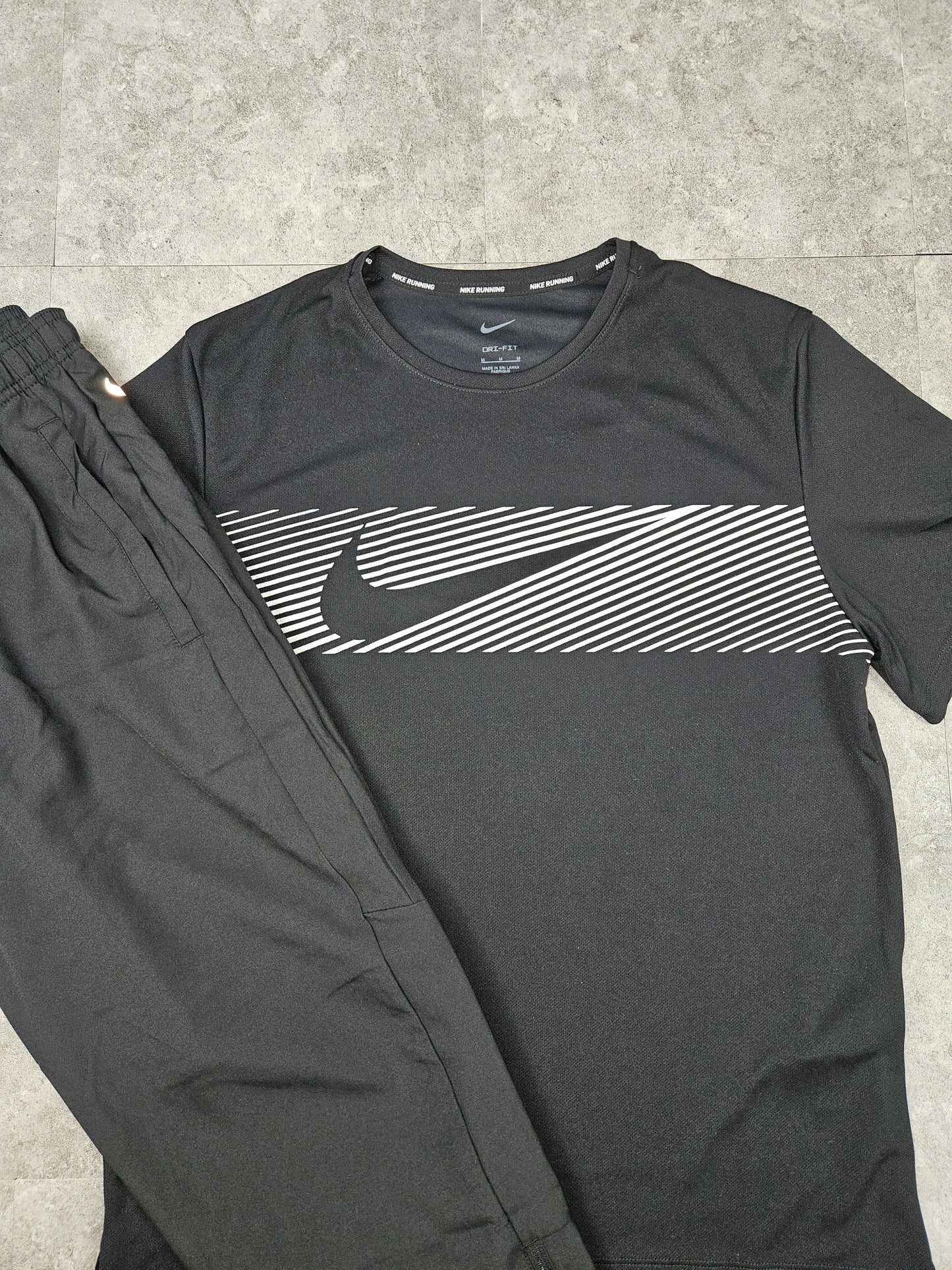 Nike black flash set