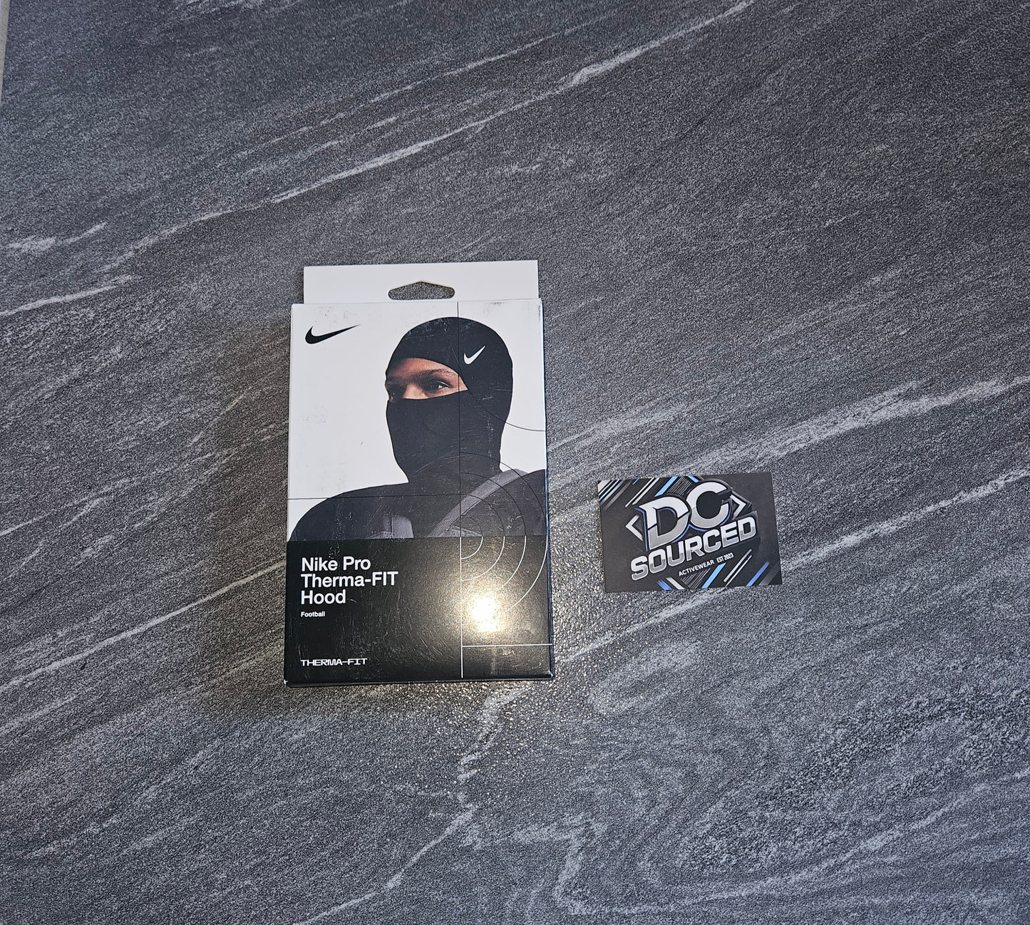 Nike pro therma-FIT Hood