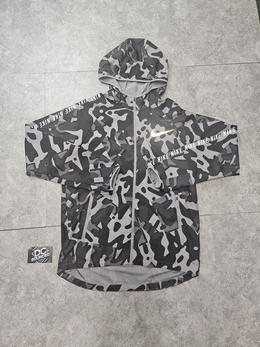 Nike dubai windrunner
