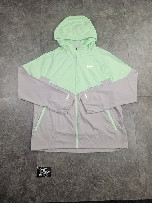 Nike vapour green windbreaker