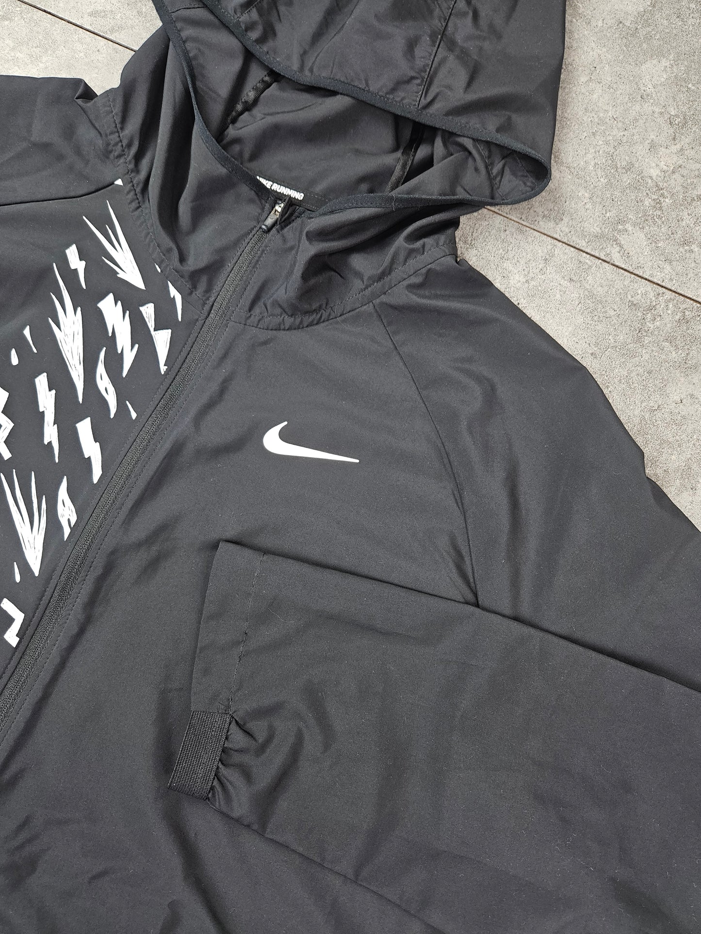 Nike bolt windrunner