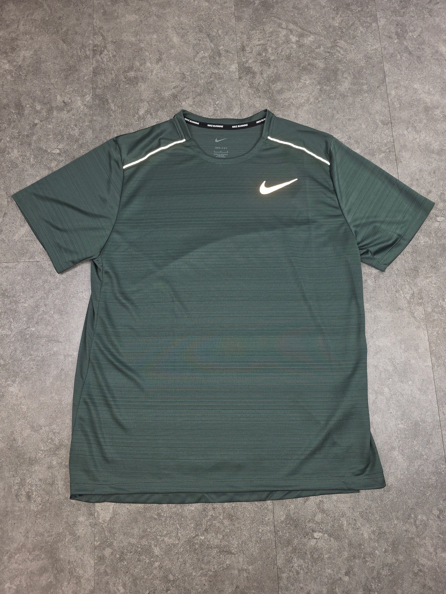 Nike vintage green miler
